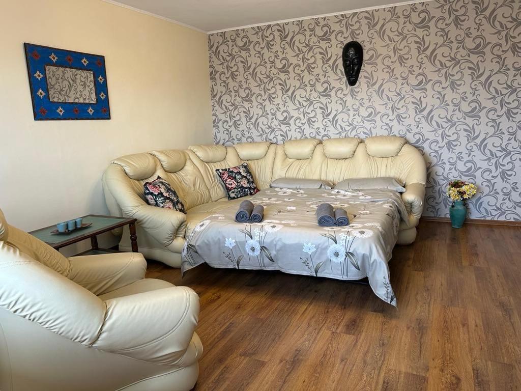 Harmony Luisa Apartment #Enjoy#Otopeni# 외부 사진